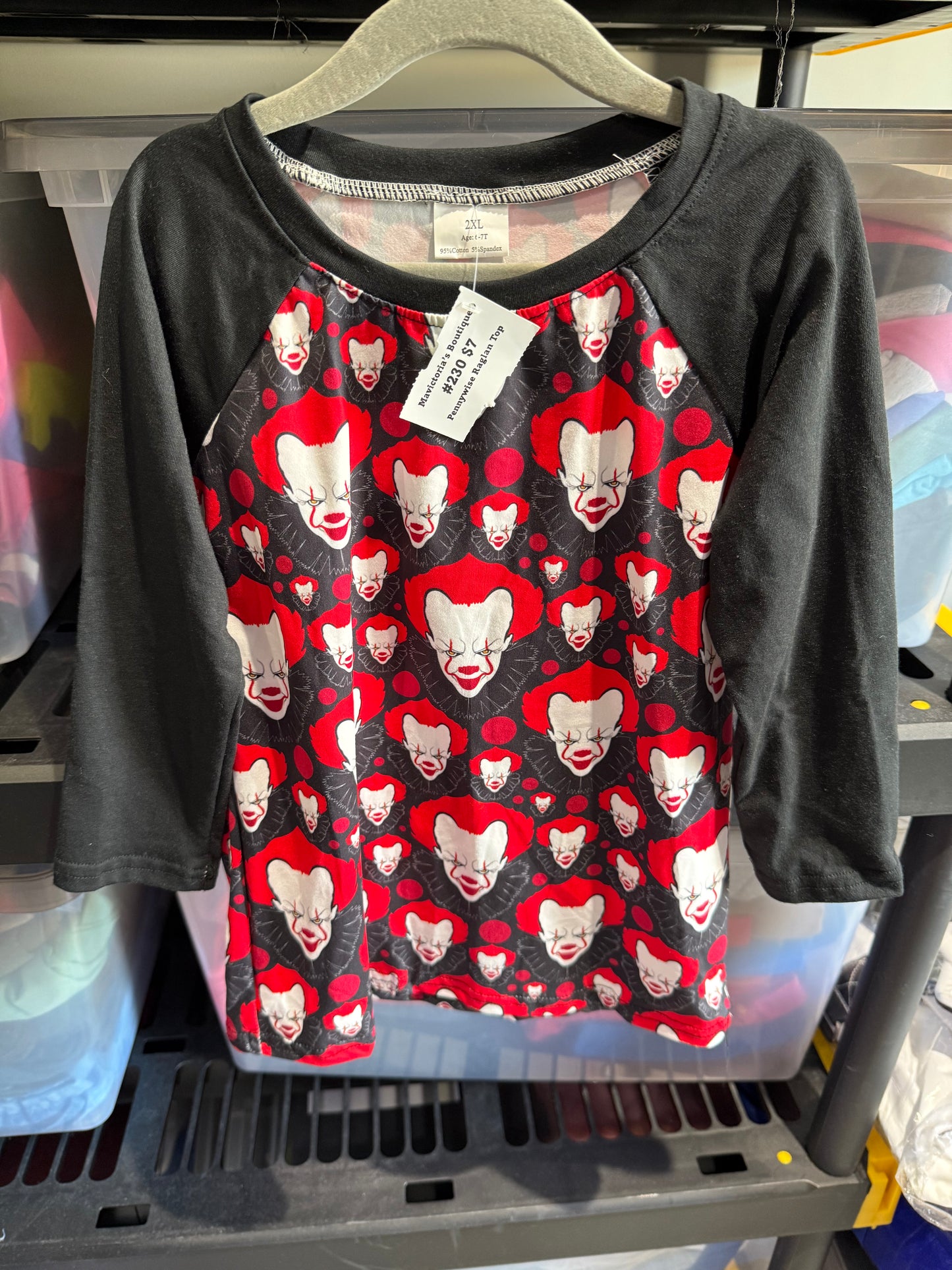 Pennywise raglan top