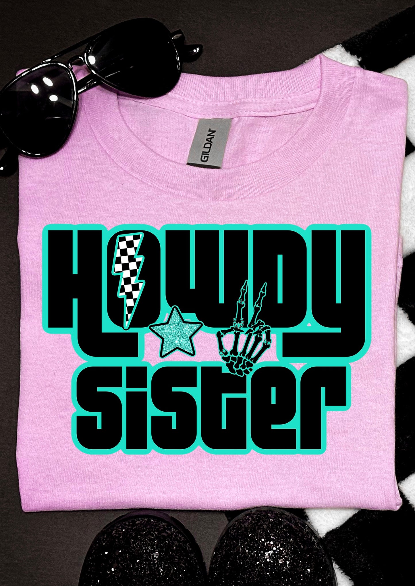 Howdy sister graphic shirt