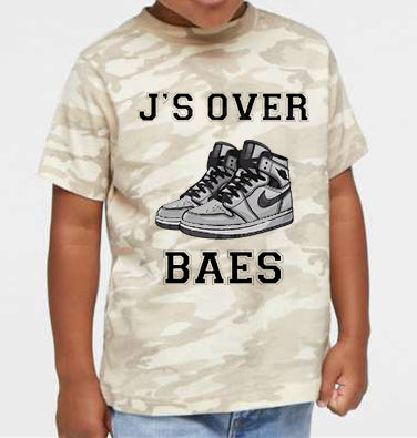 J’S OVER BAES natural camo graphic shirt